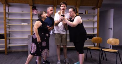 „Kalter weißer Mann“ feiert Premiere in Oberviechtach
